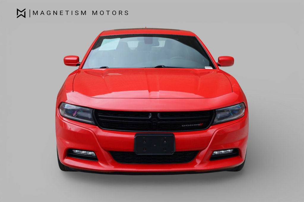 Used 2016 Dodge Charger SXT w/ Navigation & Travel Group image 5