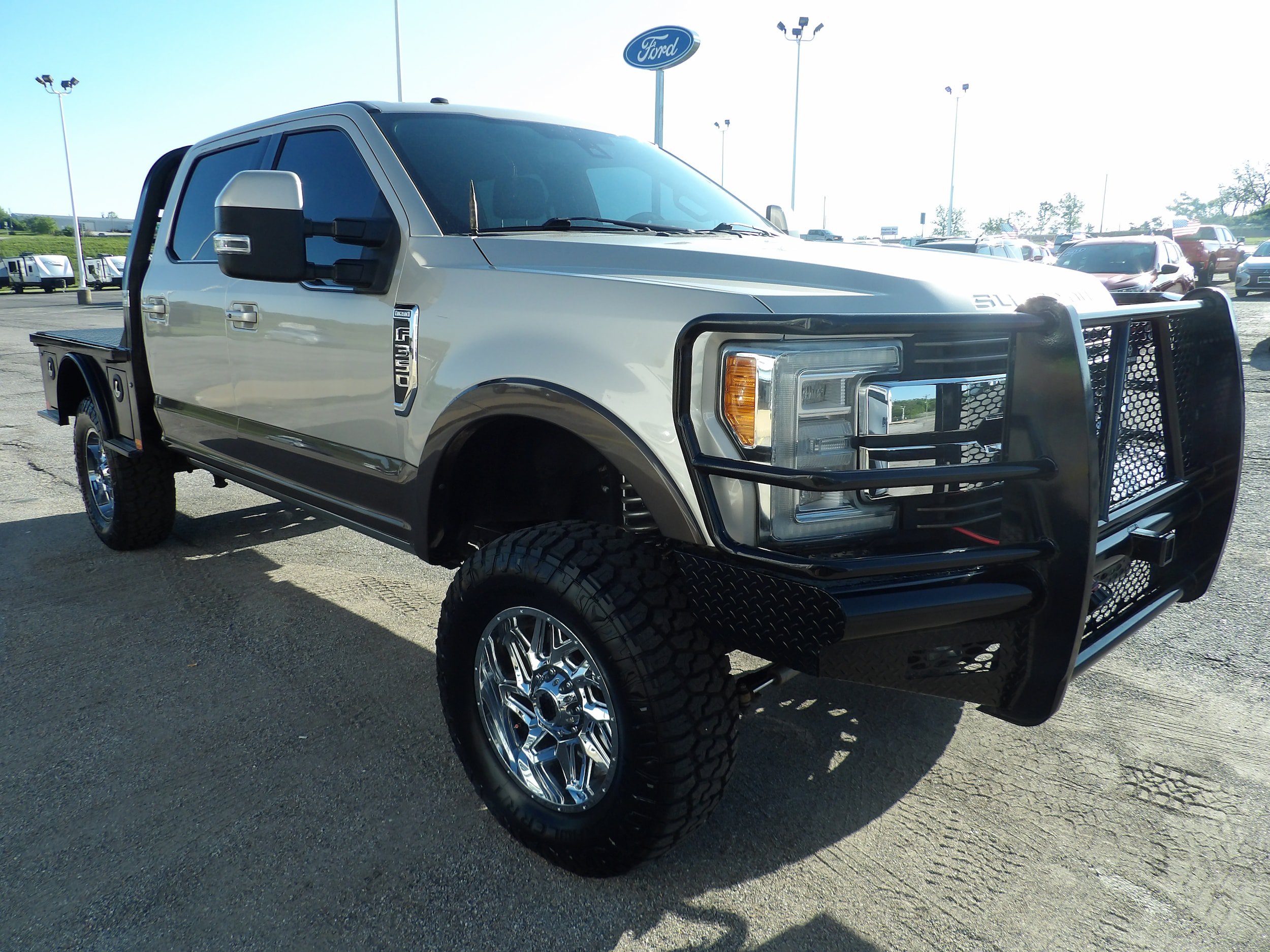 Used 2017 Ford F350 King Ranch w/ FX4 Off-Road Package AWD/4WD image 7