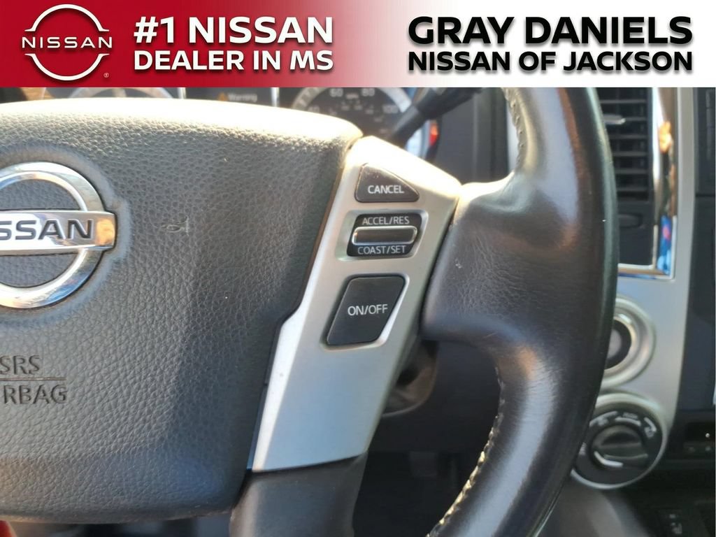 Used 2018 Nissan Titan SV w/ SV Convenience Package AWD/4WD image 15
