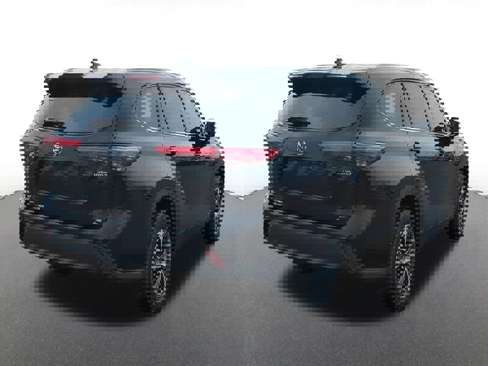 Used 2022 Toyota Highlander XLE image 6