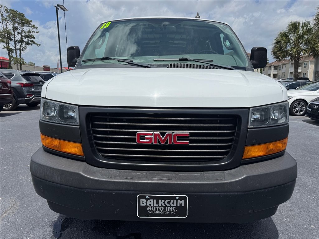 Used 2019 GMC Savana 2500 Extended w/ Driver Convenience Package RWD image 3