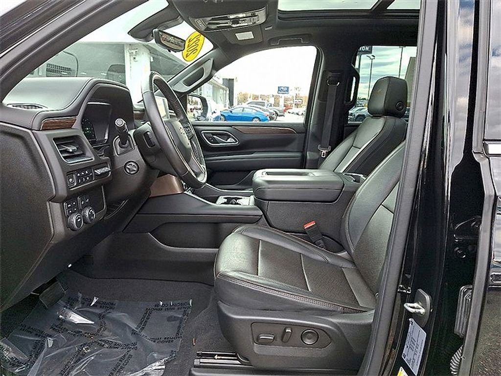 Used 2022 Chevrolet Tahoe High Country image 14