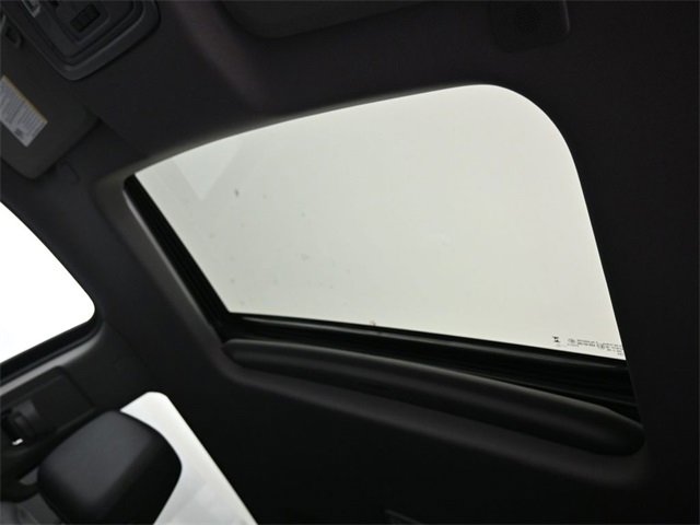 Used 2024 Chevrolet Silverado 2500 LTZ w/ LTZ Convenience Package image 16