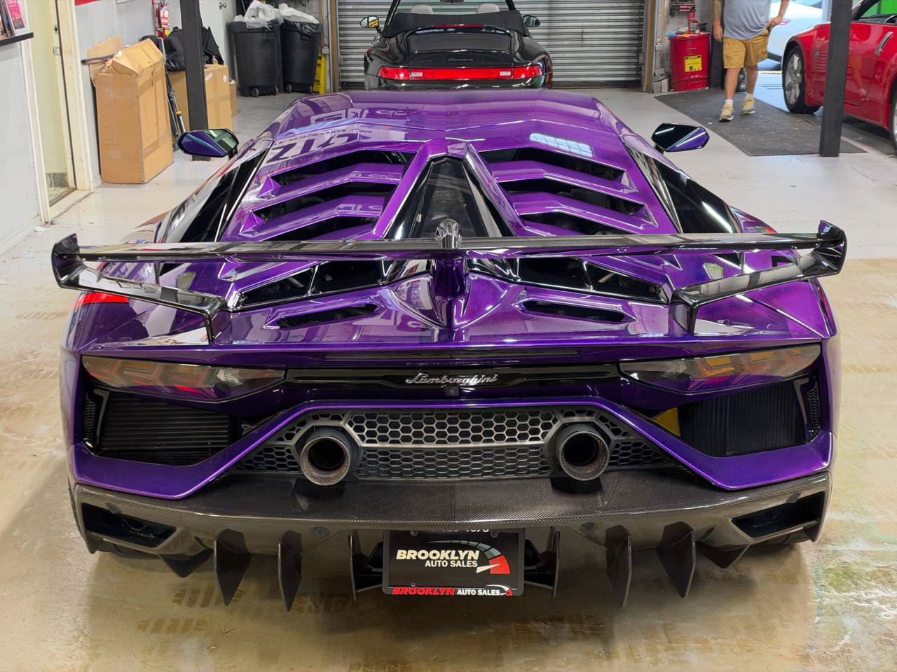 Used 2020 Lamborghini Aventador SVJ AWD/4WD image 8
