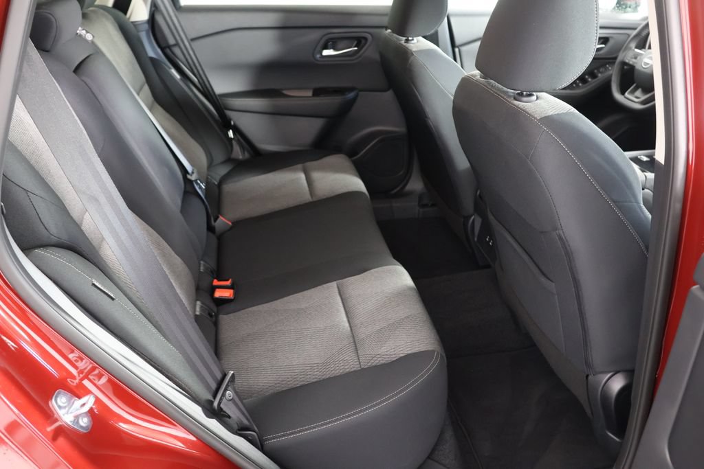 Used 2026 Nissan Rogue SV w/ Cold Weather Package FWD image 22