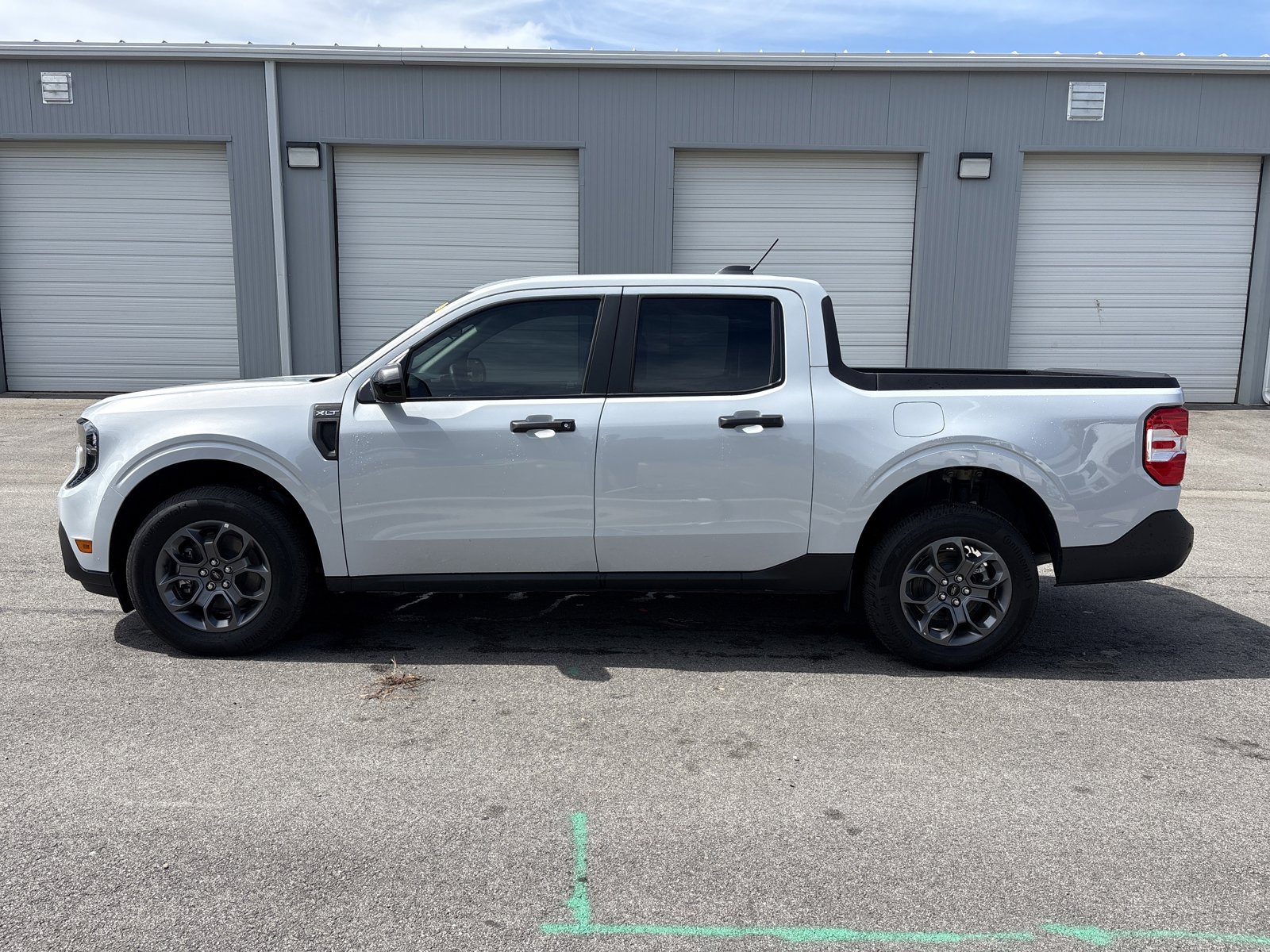 Used 2025 Ford Maverick XLT w/ Equipment Group 301A image 7