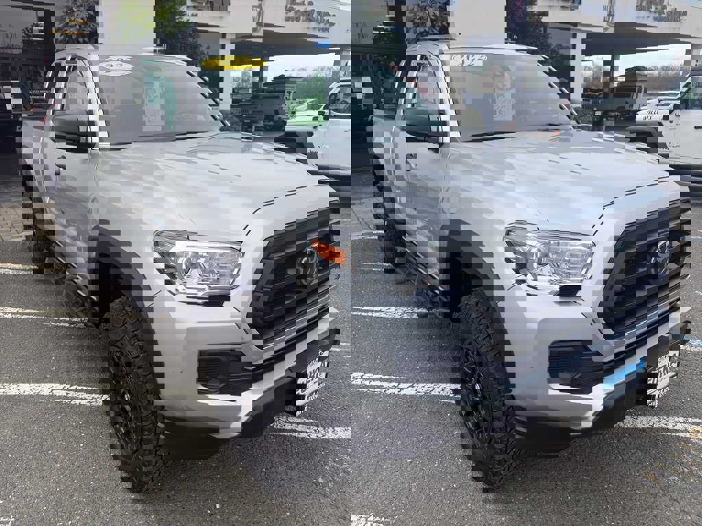 Used 2022 Toyota Tacoma SR w/ SX Package image 23