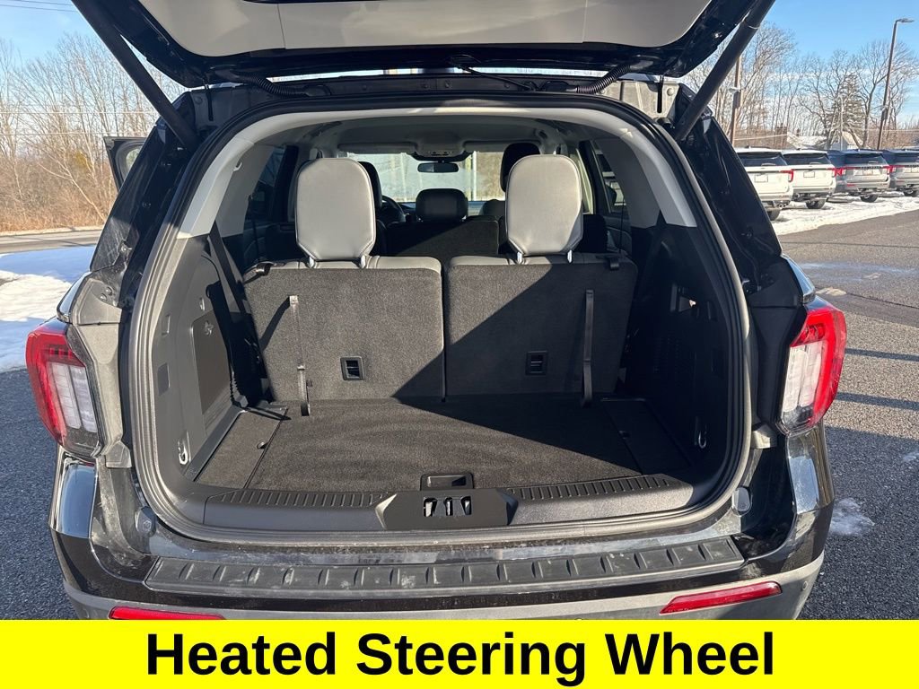 Used 2025 Ford Explorer Active w/ Active Comfort Package image 18