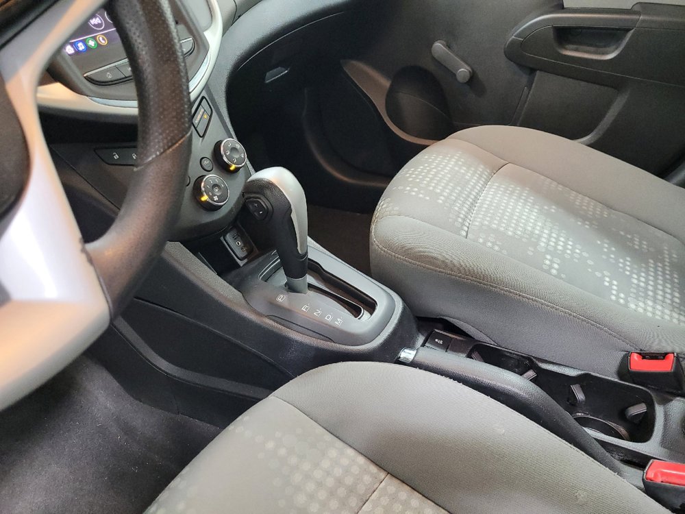 Used 2020 Chevrolet Sonic LT image 26