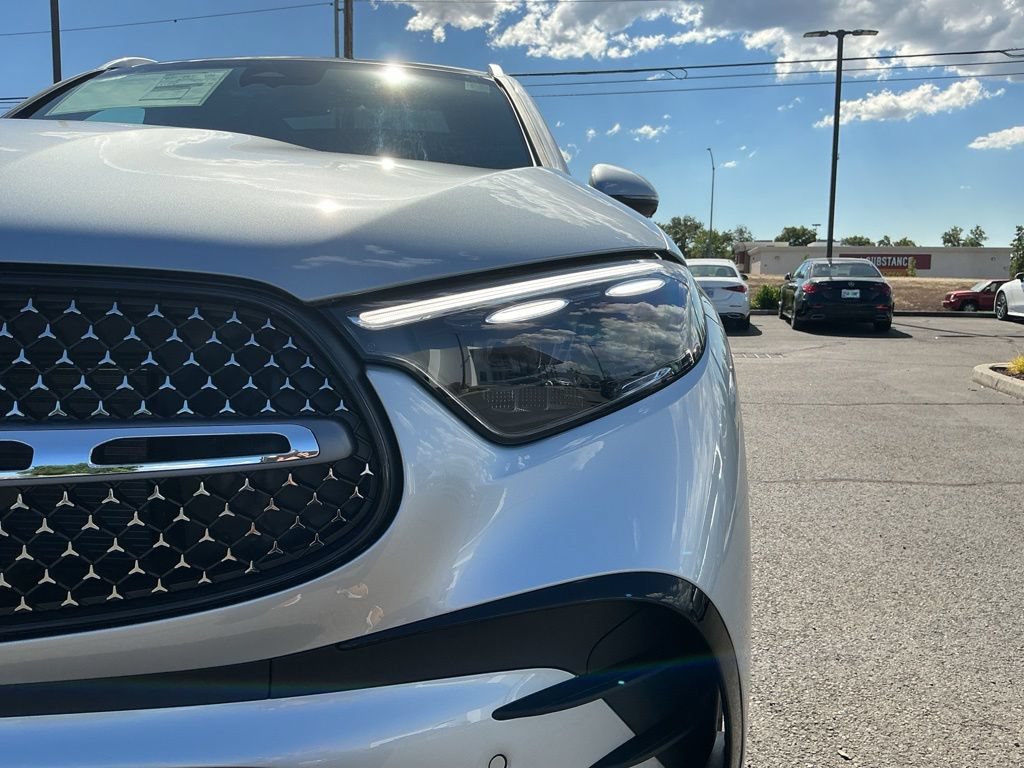 New 2026 Mercedes-Benz GLC 350e 4MATIC image 3