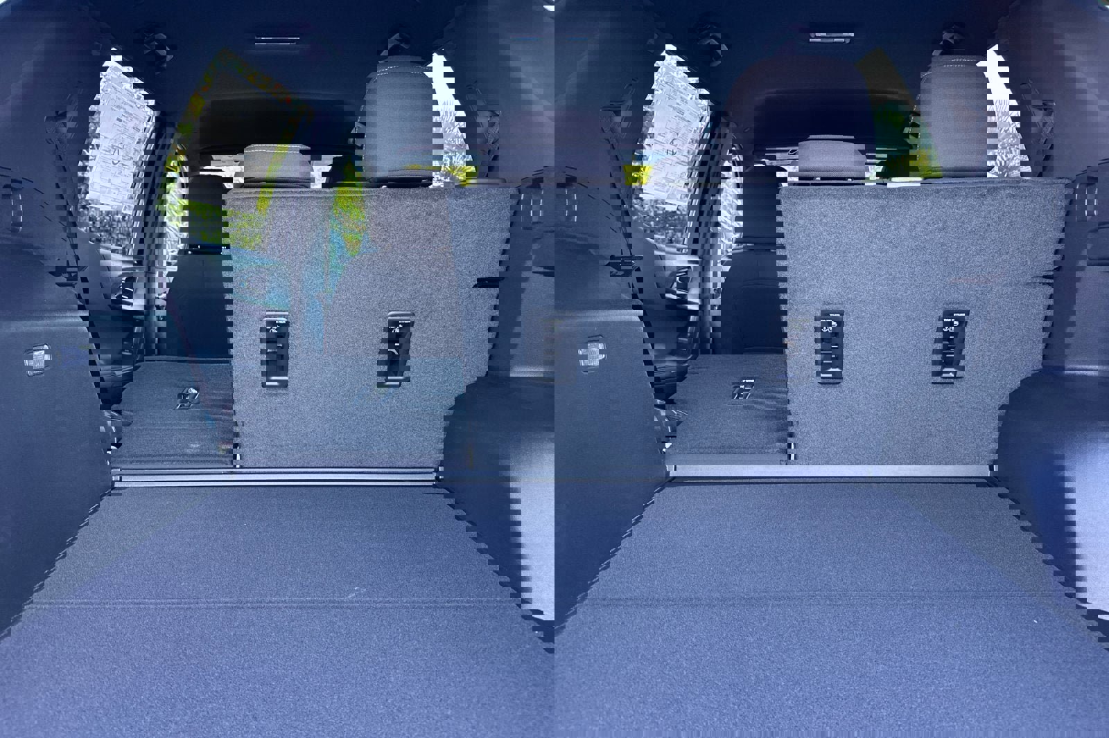 New 2026 Chevrolet Equinox LT w/ Midnight Edition image 13