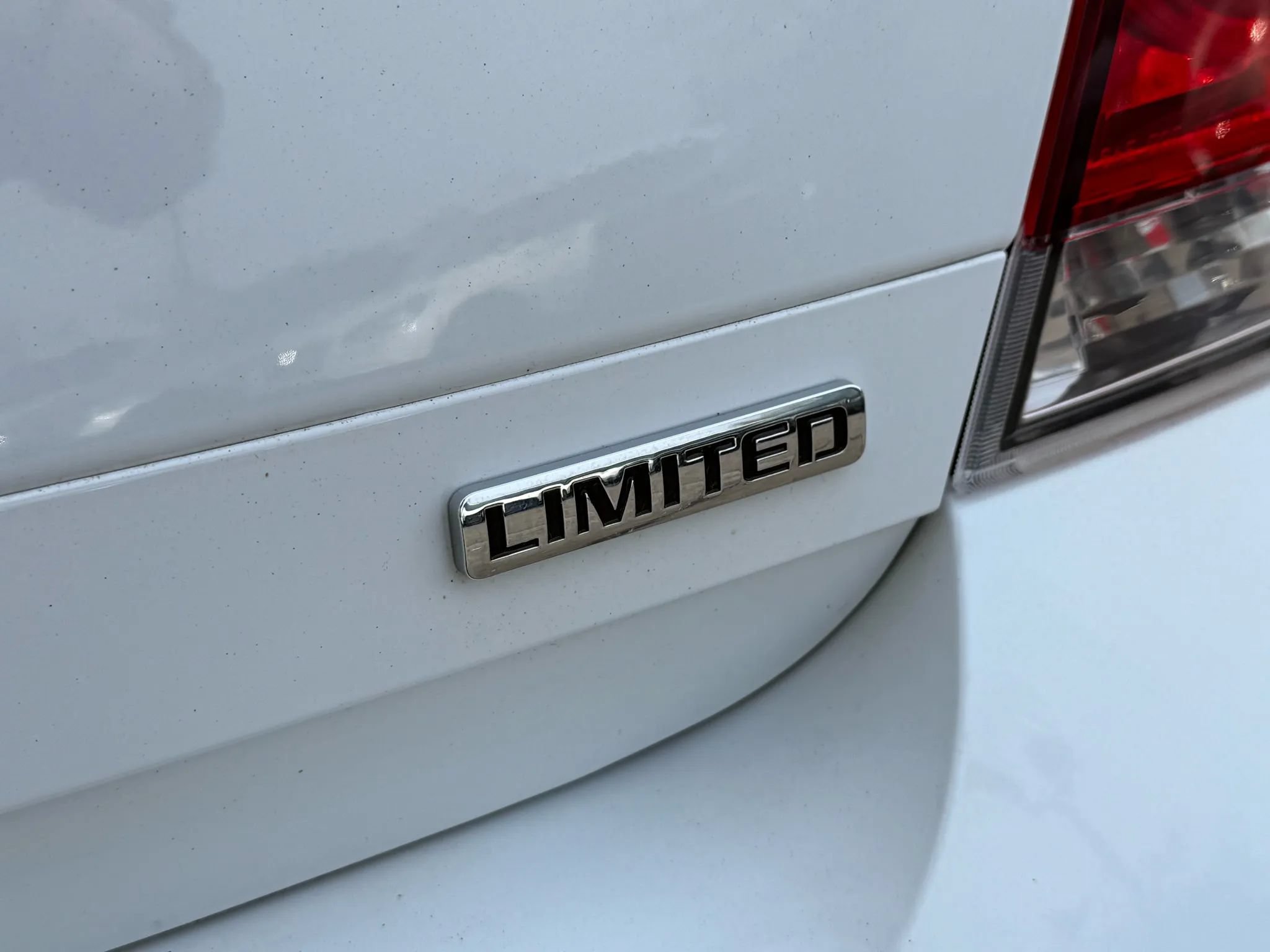 Used 2016 Chevrolet Impala LT FWD image 13