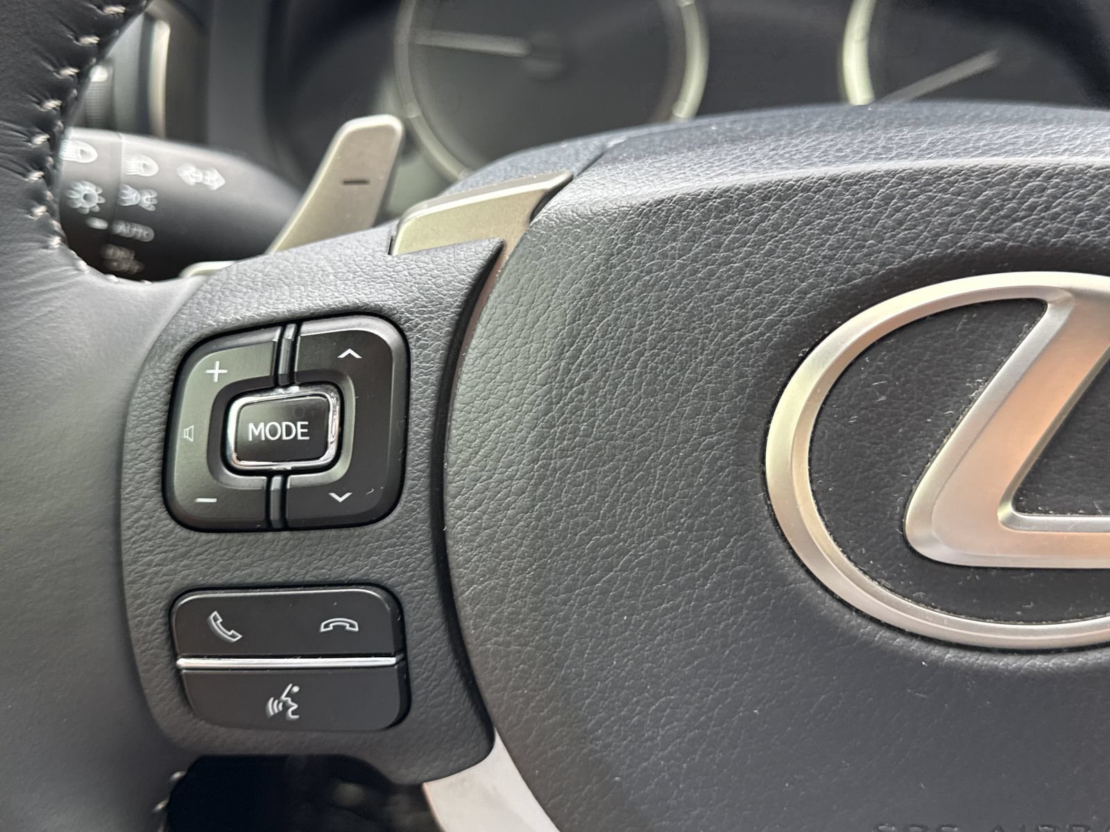 Used 2015 Lexus RC 350 w/ Navigation System Package RWD image 14