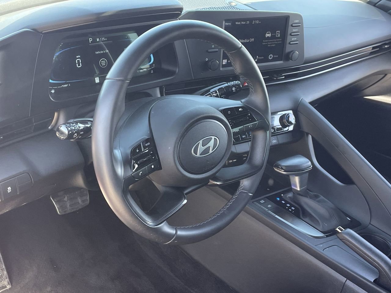 Certified 2025 Hyundai Elantra Sport image 17