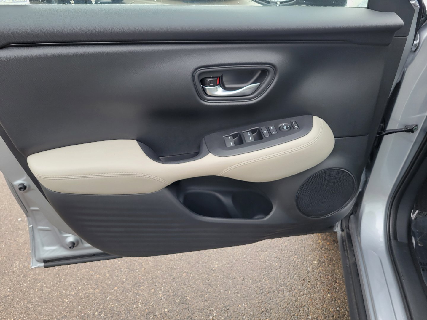 Certified 2026 Honda HR-V LX image 18