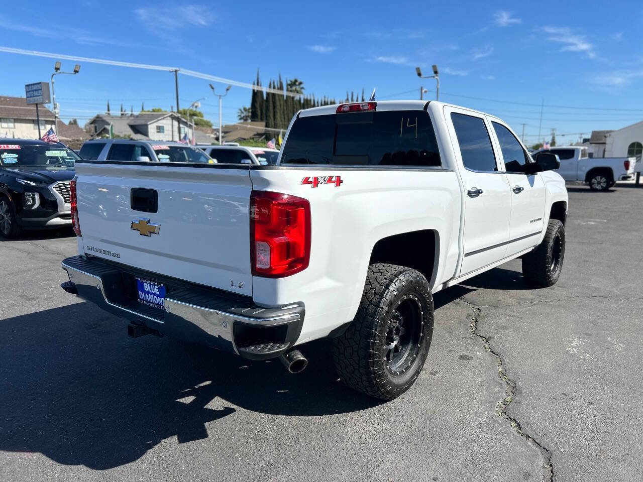 Used 2018 Chevrolet Silverado 1500 LTZ w/ LTZ Plus Package AWD/4WD image 6