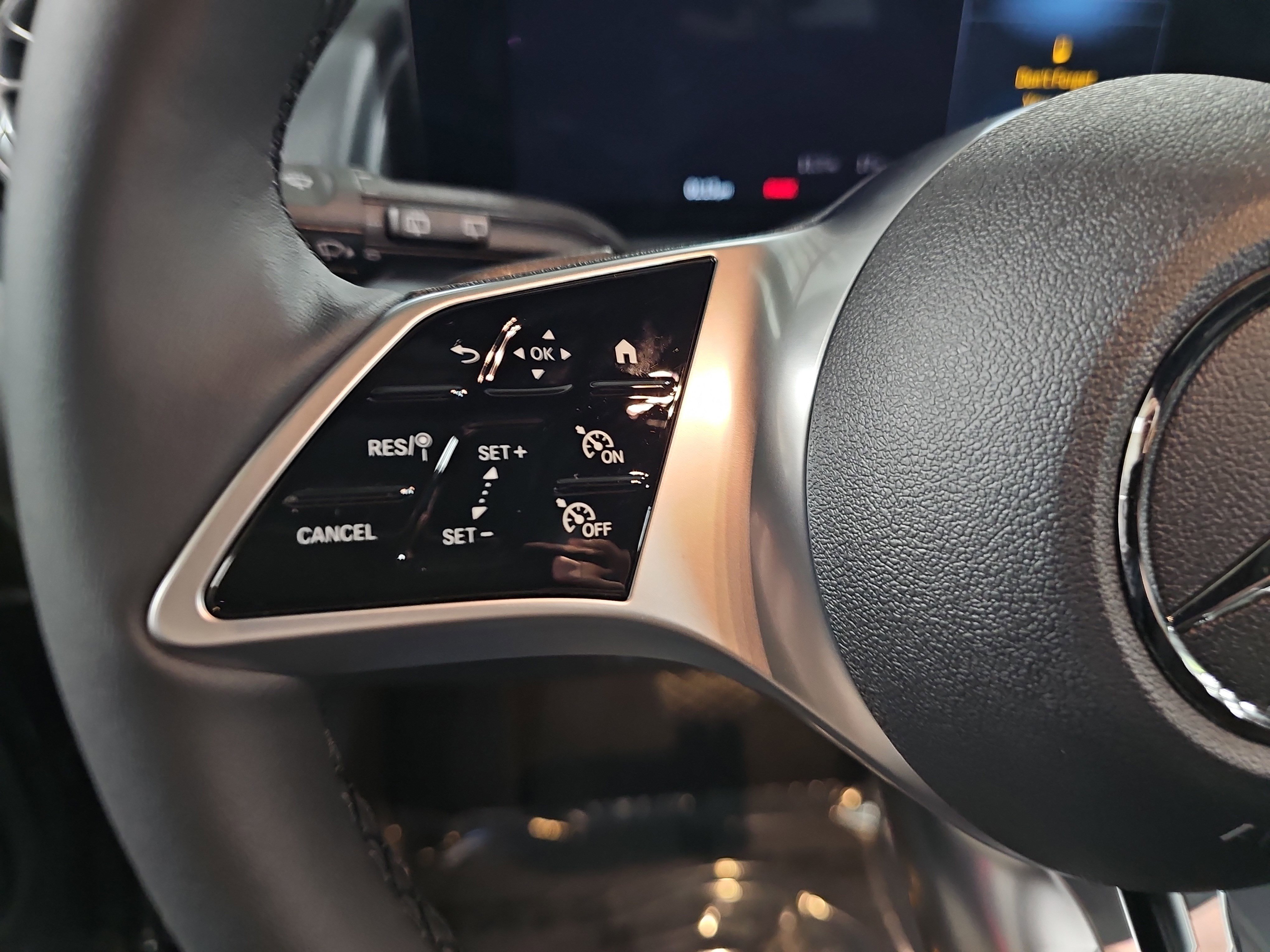 New 2026 Mercedes-Benz GLB 250 4MATIC image 18