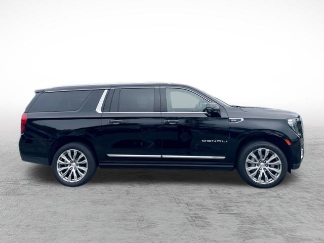 Used 2021 GMC Yukon XL Denali w/ Denali Ultimate Package AWD/4WD image 4