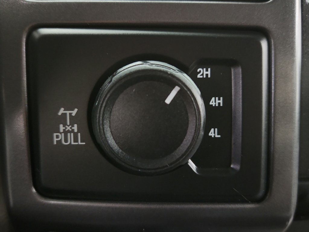 Used 2020 Ford F150 XLT w/ Equipment Group 302A Luxury AWD/4WD image 18