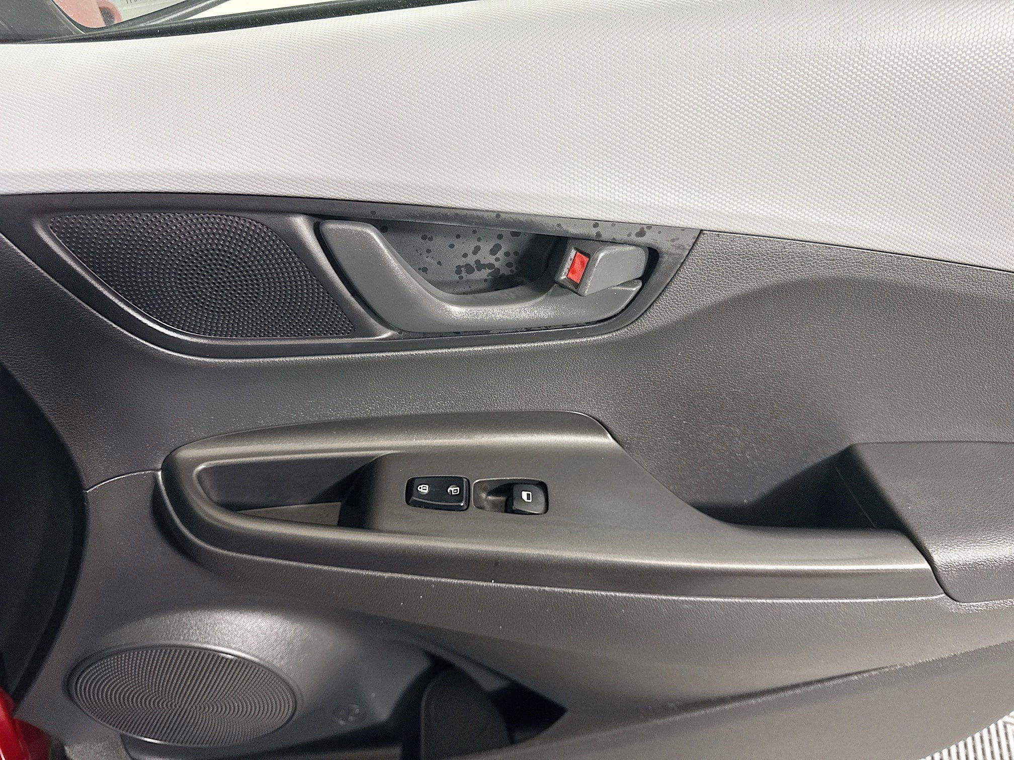 Used 2020 Hyundai Kona SE FWD image 30