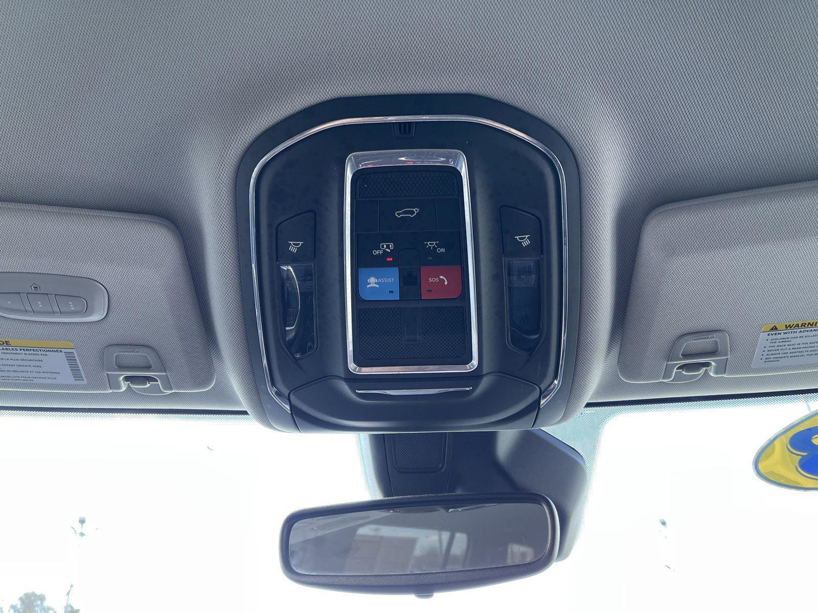 Used 2023 Jeep Grand Cherokee L Limited image 13