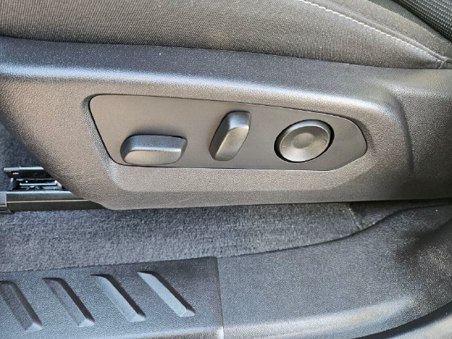 Used 2025 GMC Canyon Elevation w/ Convenience Package RWD image 27