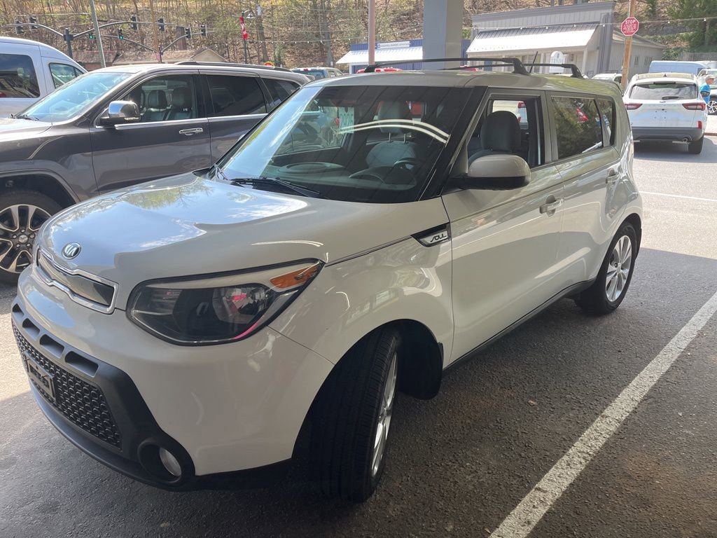 Used 2015 Kia Soul + w/ Audio Package image 4