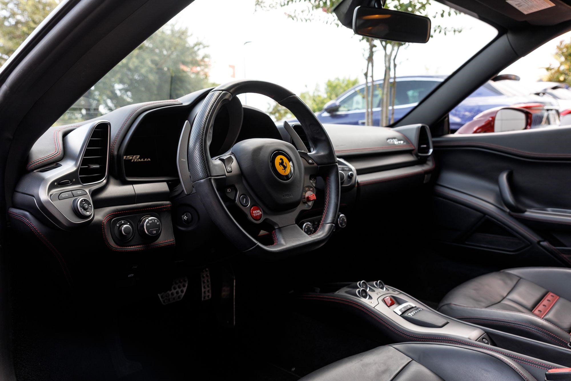 Used 2011 Ferrari 458 Italia Coupe RWD image 9