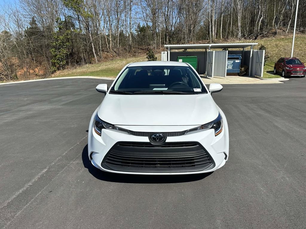 Used 2024 Toyota Corolla LE video 2