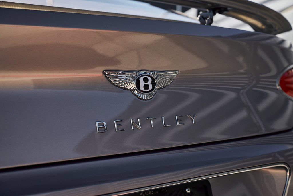 Used 2023 Bentley Continental GT Azure AWD/4WD image 13