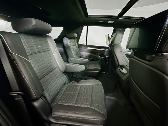 Certified 2025 Cadillac Escalade Sport Platinum w/ LPO, Floor Liner Package image 31