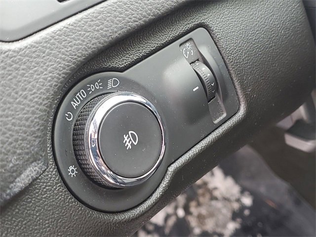 Used 2017 Buick Regal Sport Touring image 8