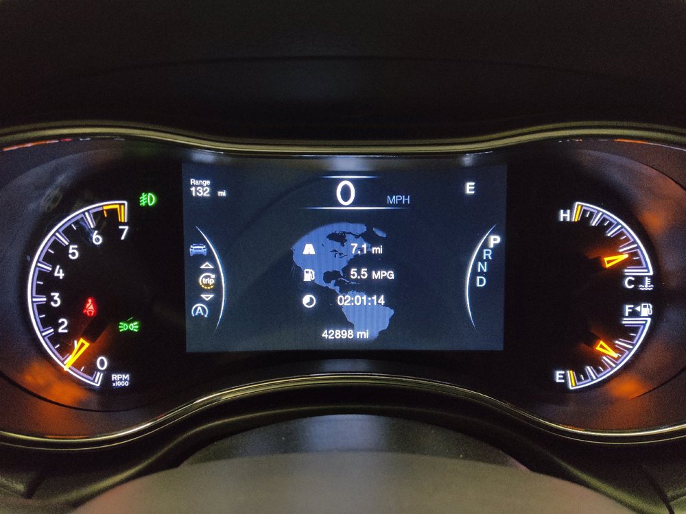 Used 2021 Jeep Grand Cherokee Limited AWD/4WD image 23