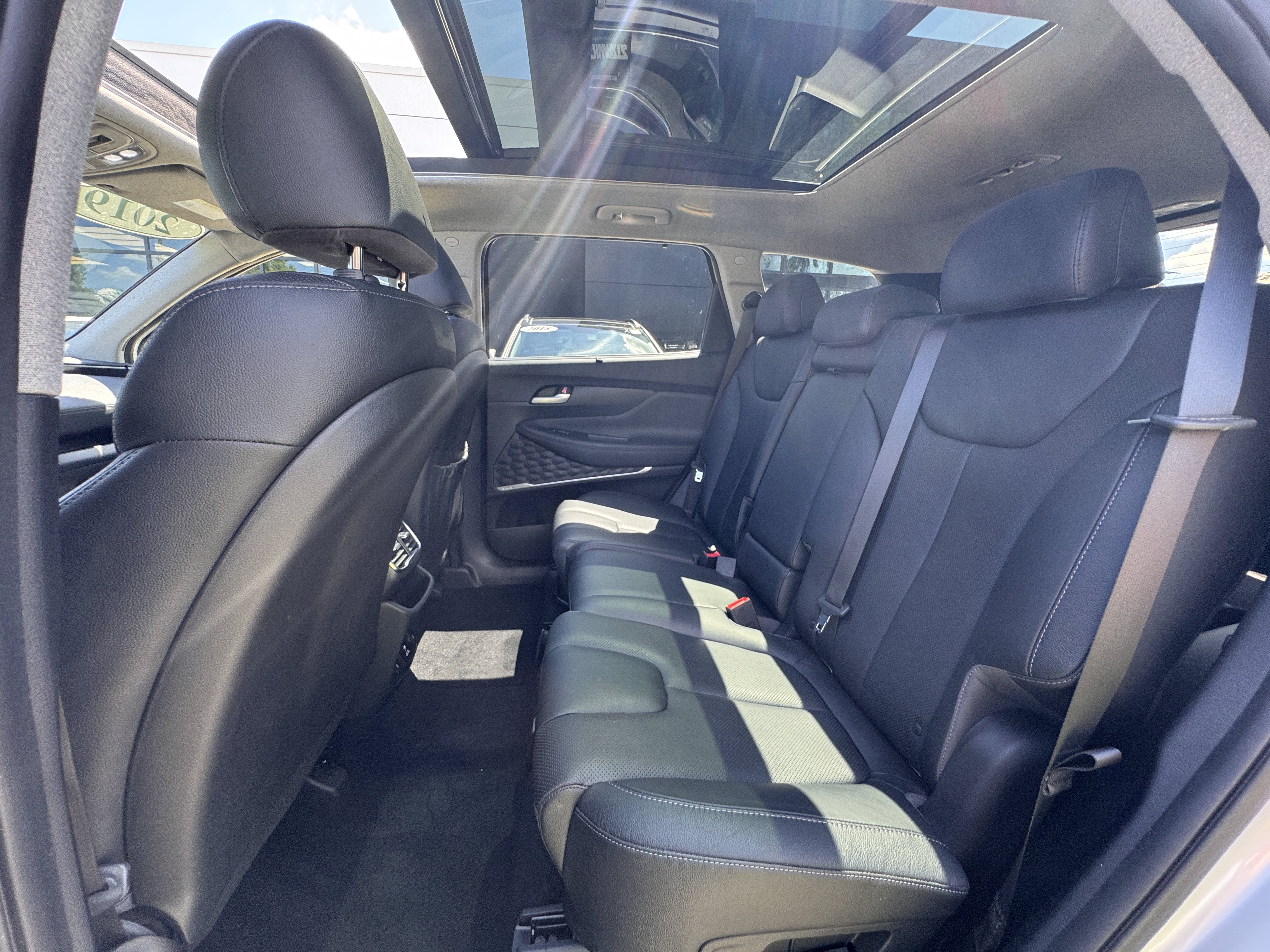 Used 2019 Hyundai Santa Fe AWD image 7