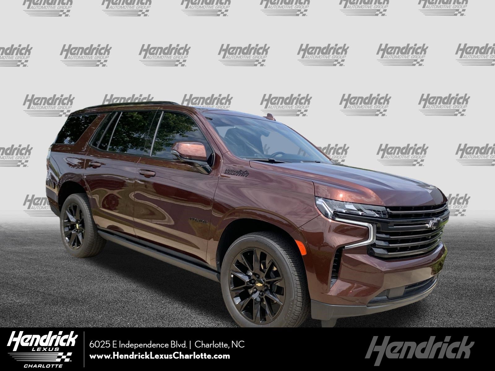 Used 2023 Chevrolet Tahoe High Country w/ Premium Package 2 AWD/4WD image 1