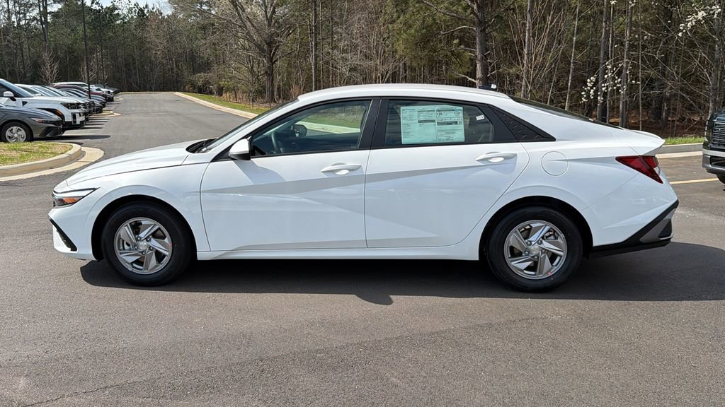 New 2026 Hyundai Elantra SE image 8