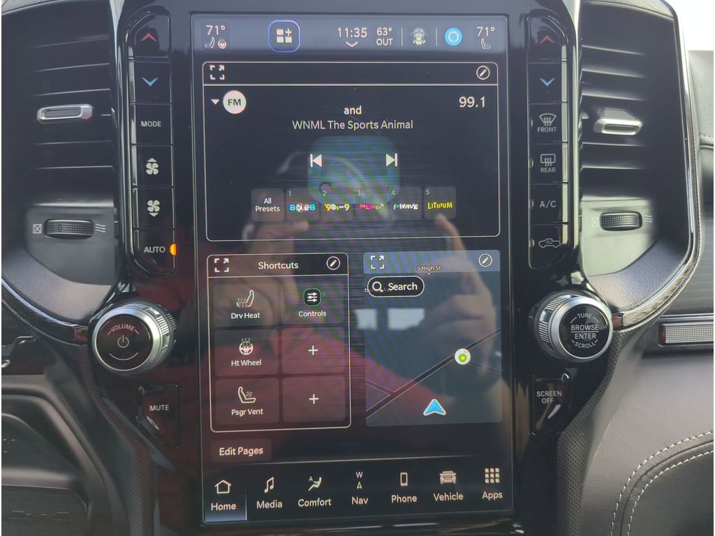 Used 2024 RAM 2500 Limited image 25