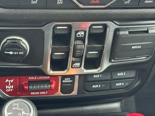 New 2026 Jeep Gladiator Sport AWD/4WD image 23