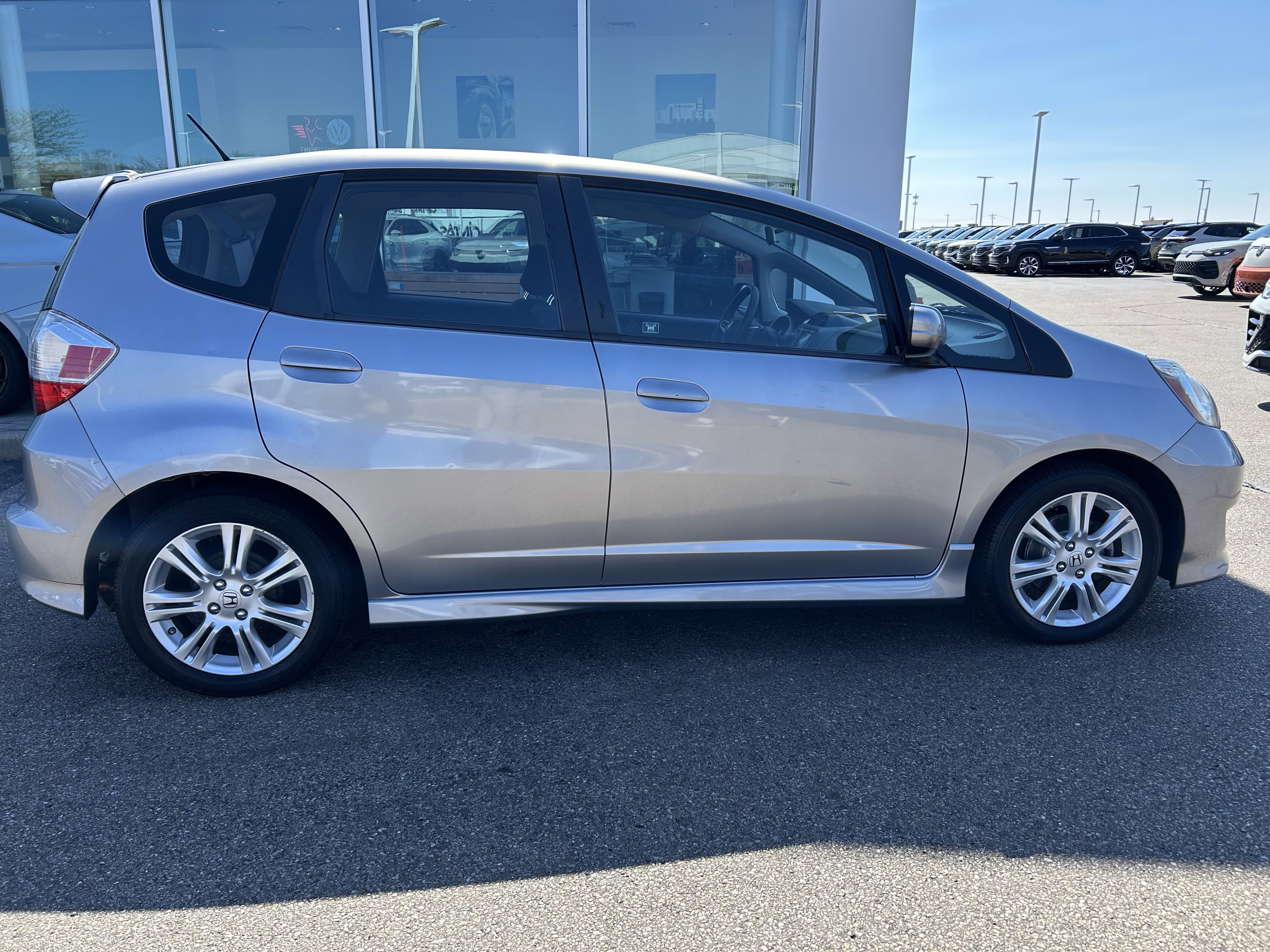 Used 2010 Honda Fit Sport image 8