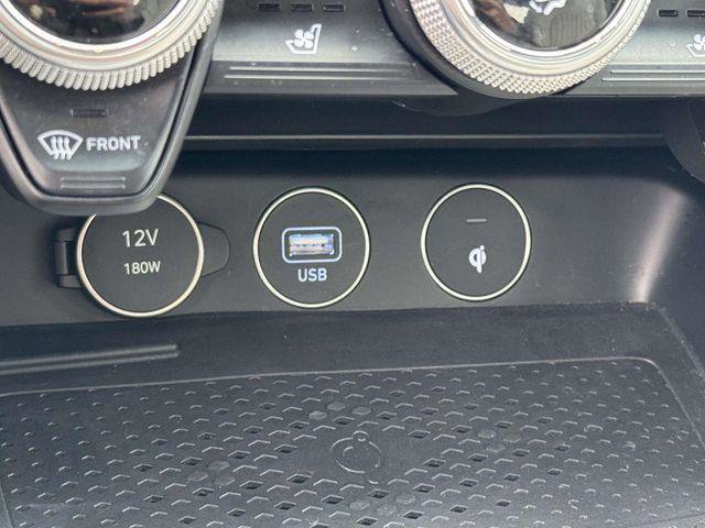 Used 2023 Genesis G70 2.0T w/ Sport Prestige Package image 26