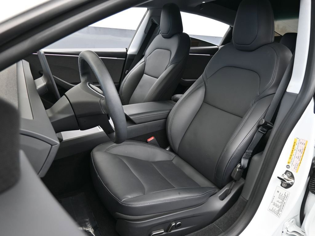 Used 2024 Tesla Model 3 Standard Range image 10