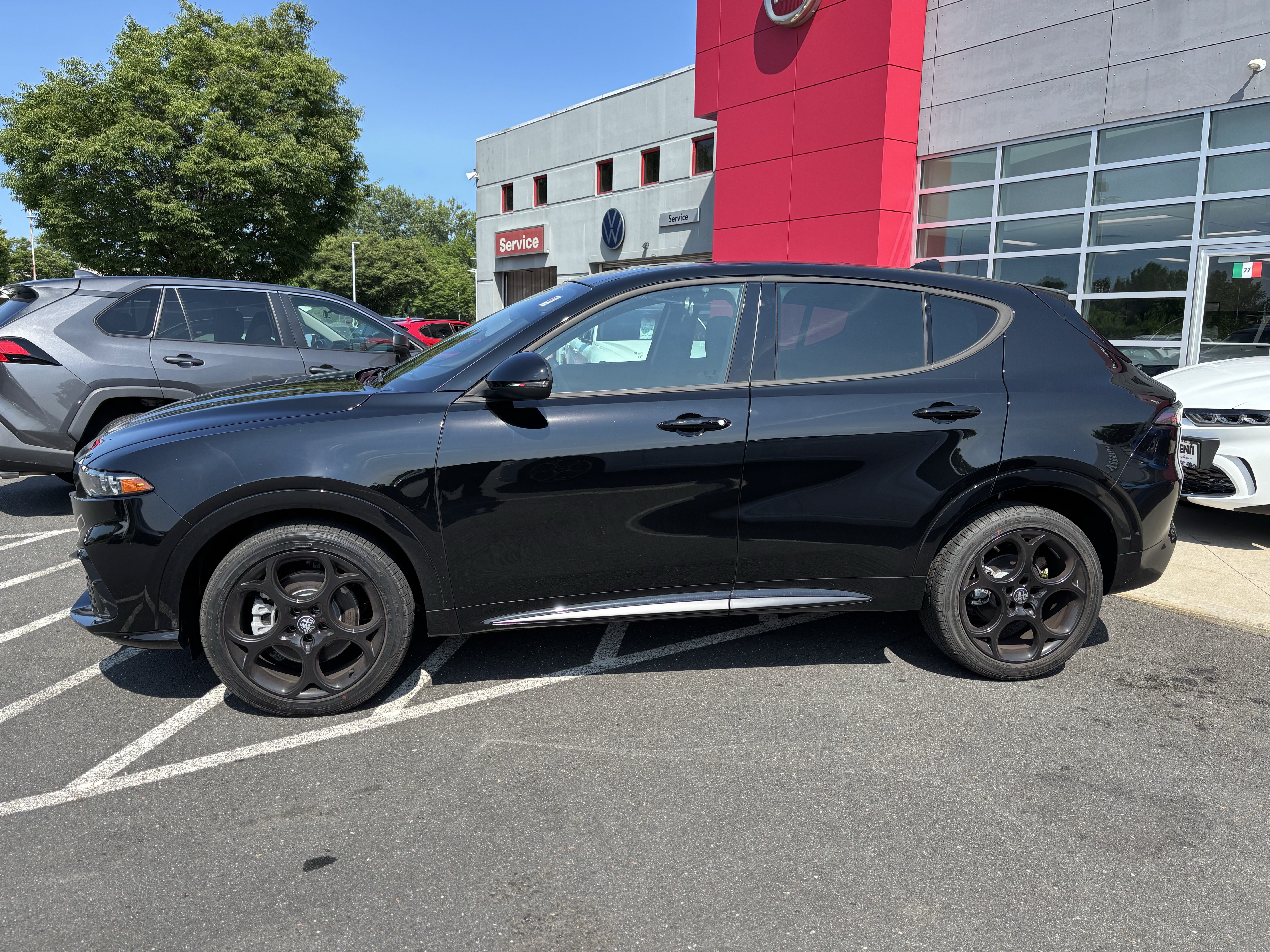 New 2026 Alfa Romeo Tonale AWD/4WD image 5