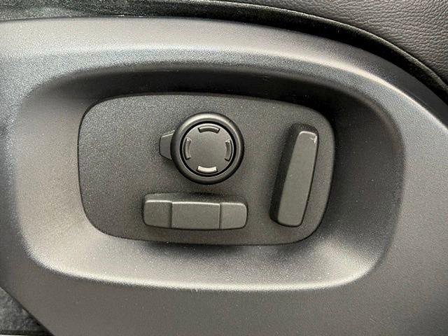 Used 2016 Land Rover Range Rover Sport SE image 29