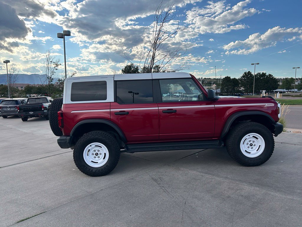 Used 2025 Ford Bronco Heritage Edition AWD/4WD image 11
