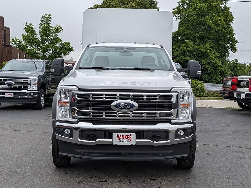 New 2025 Ford F550 4x4 Regular Cab Super Duty image 9
