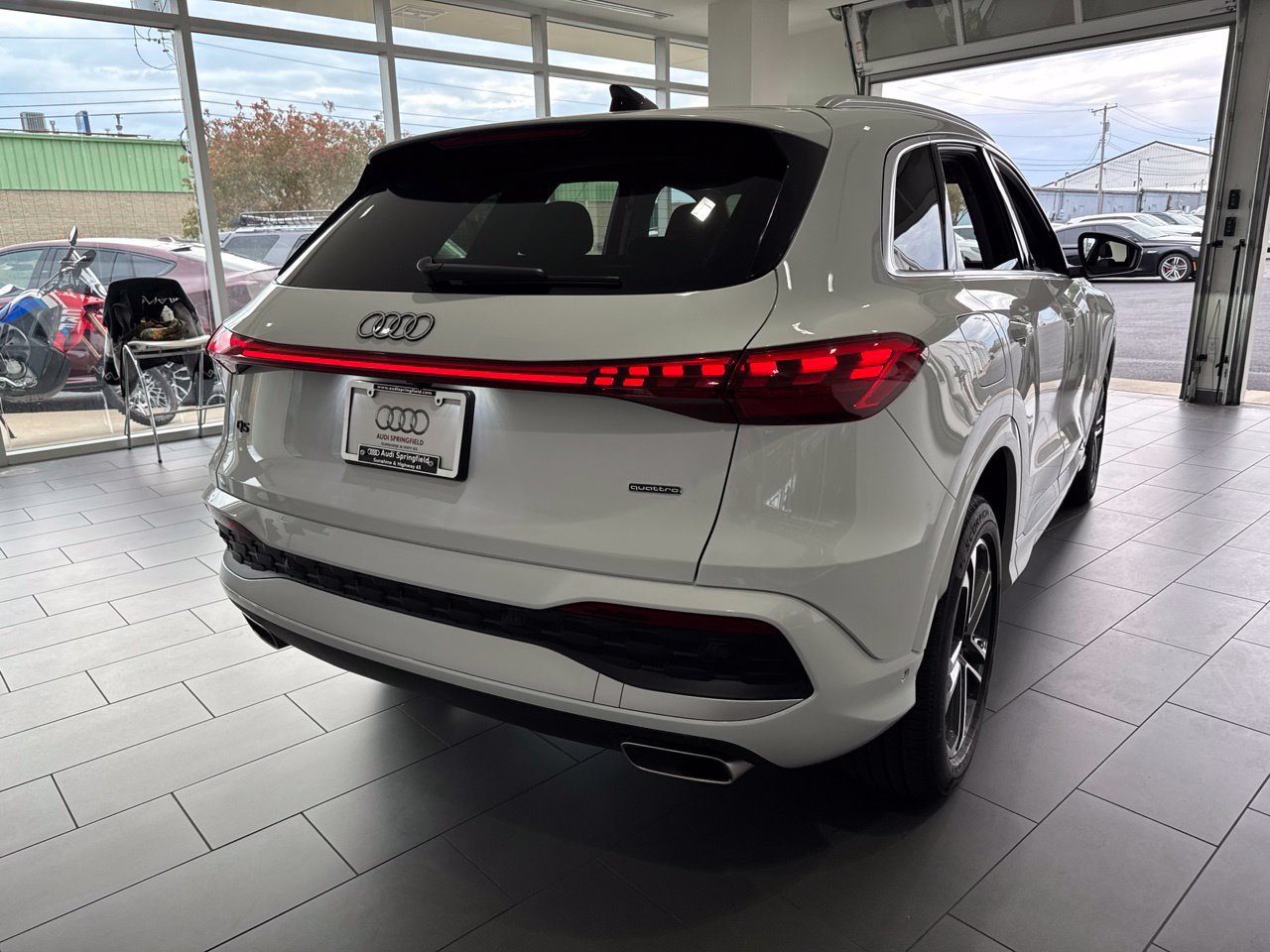 Used 2025 Audi Q5 Premium AWD/4WD image 7
