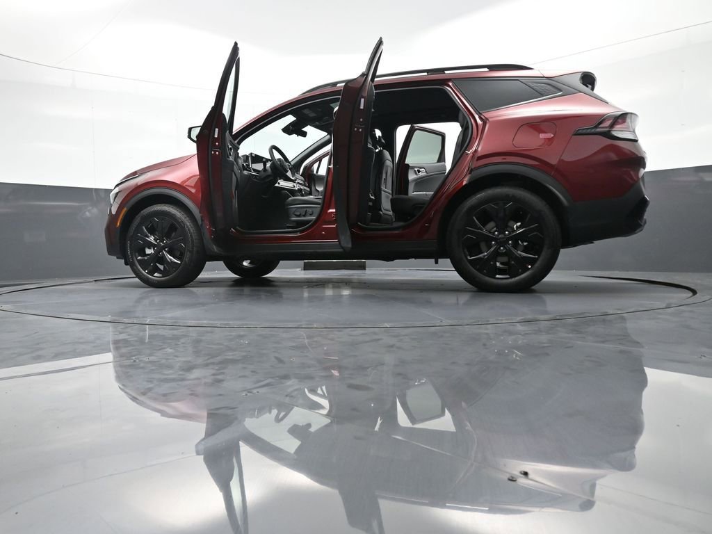 Certified 2025 Kia Sportage X-Line w/ Premium Package AWD/4WD image 50