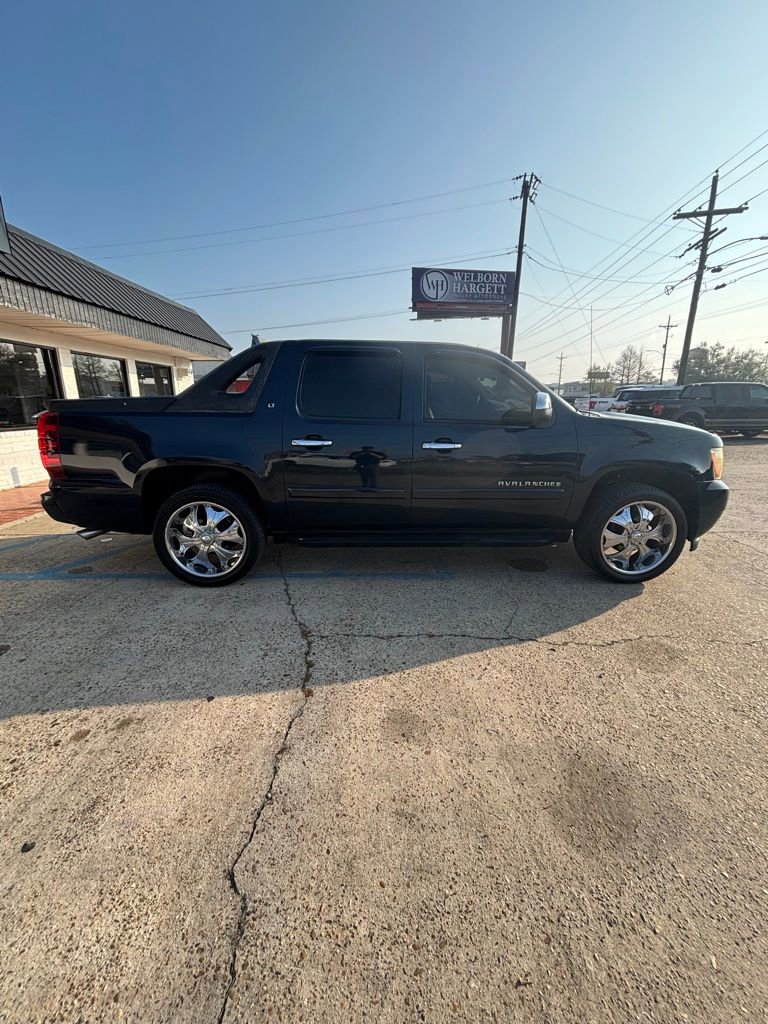 Used 2007 Chevrolet Avalanche LT w/ LT Preferred Equipment Group image 4
