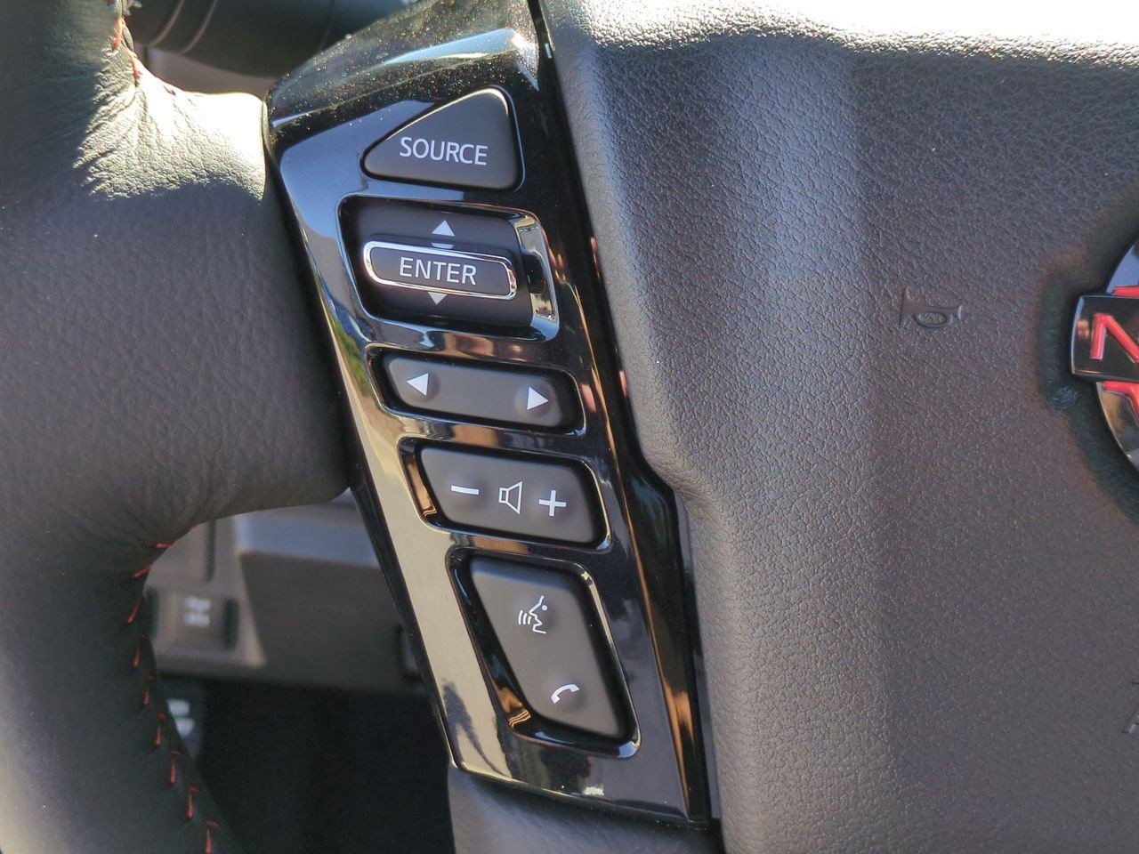 New 2026 Nissan Frontier PRO-4X w/ Pro-4x Convenience Package image 19