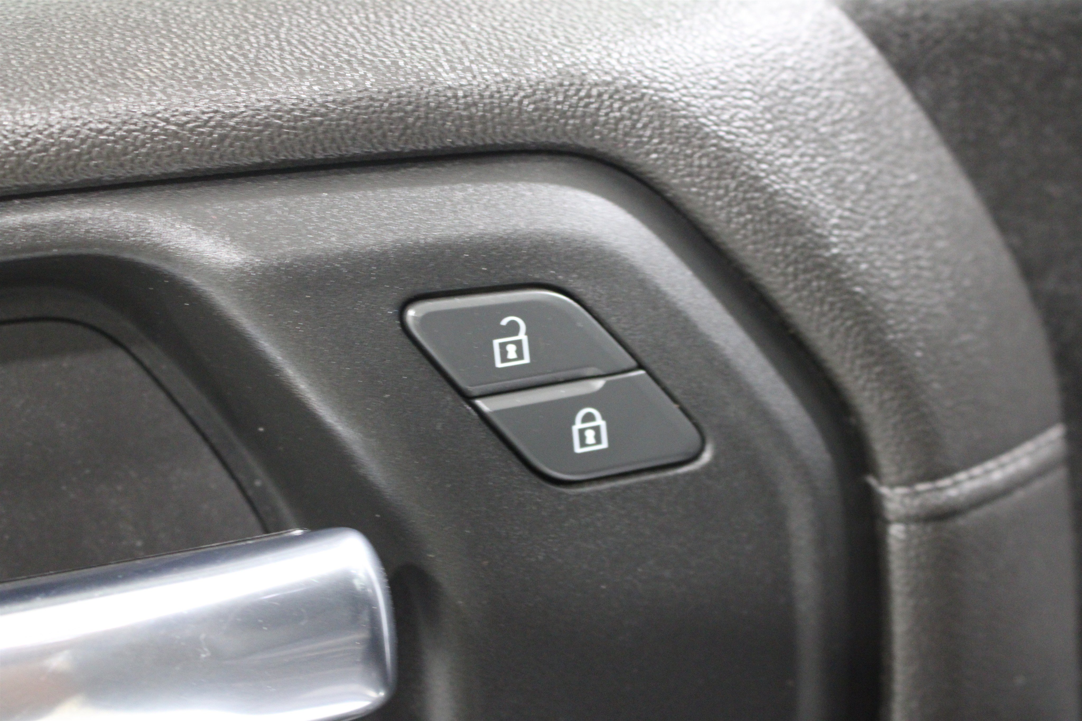 Used 2019 GMC Sierra 1500 SLE w/ SLE Value Package AWD/4WD image 8